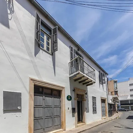 여관 Edem Traditional House 4*