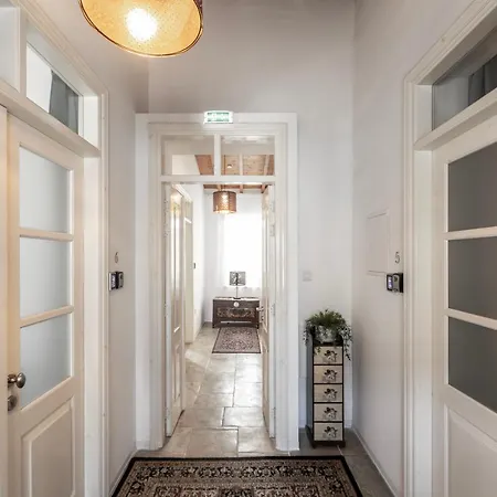 Edem Traditional House 여관