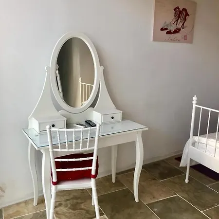 بيت ريفي Edem Traditional House لارنكا