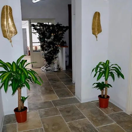 بيت ريفي Edem Traditional House لارنكا