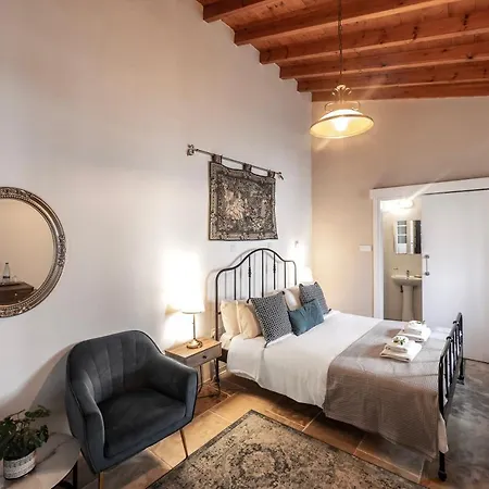 Inn Edem Traditional House