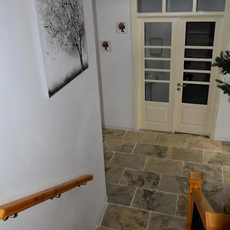 Edem Traditional House Mini-hôtel 4*